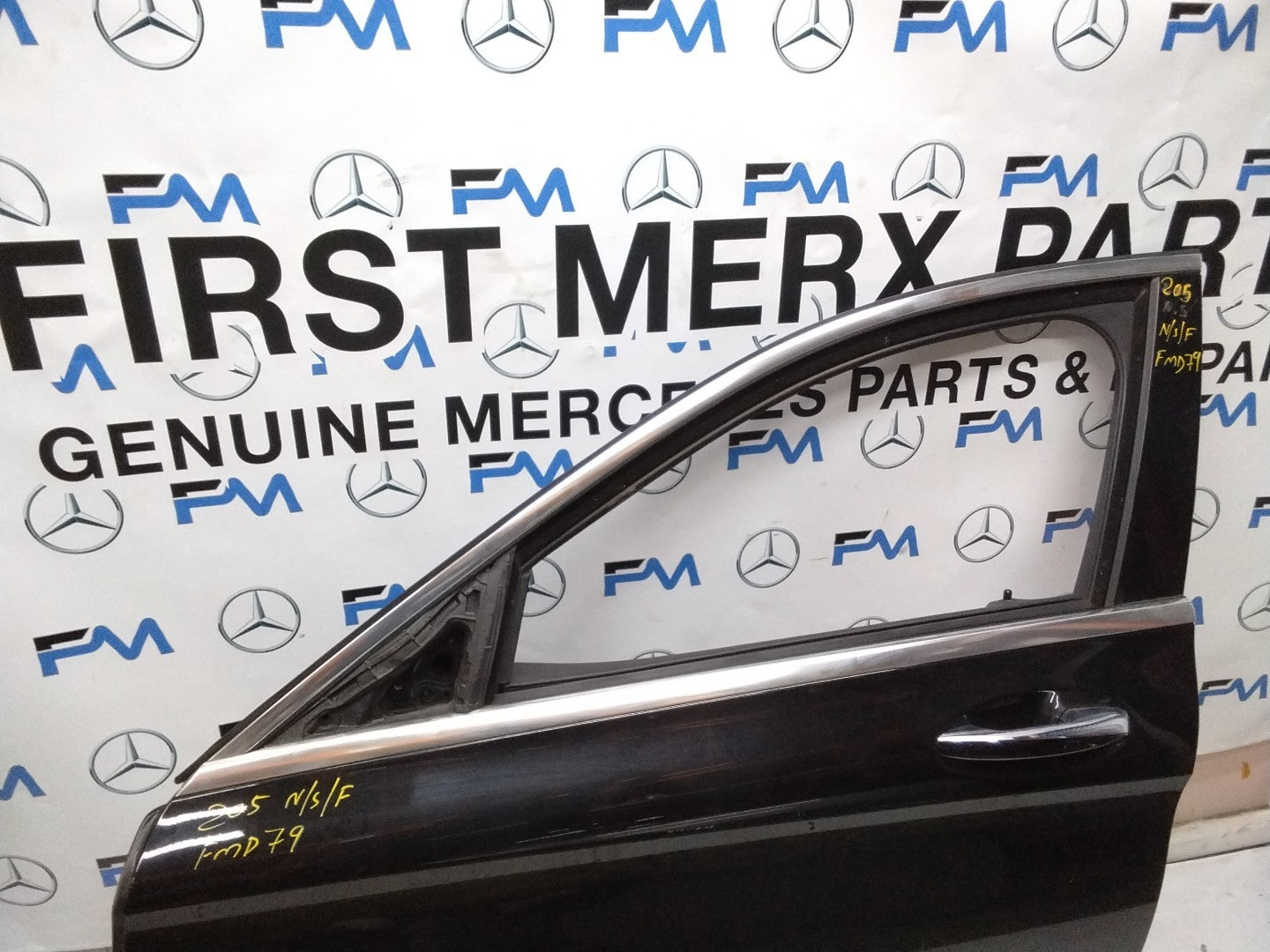 MERCEDES BENZ C-CLASS W205 PASSENGER SIDE FRONT DOOR N/S/F COMPLETE BLACK FMD79