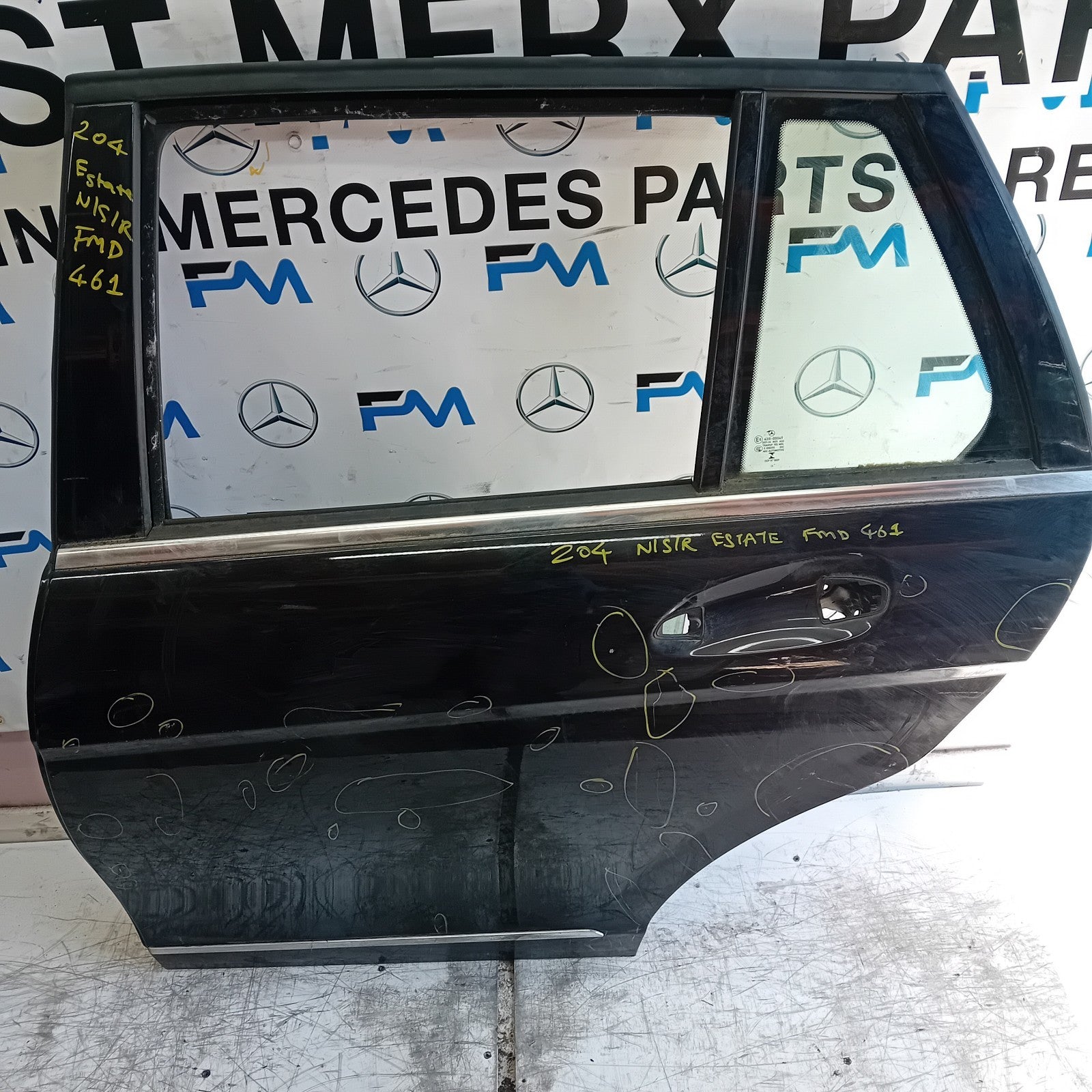 MERCEDES BENZ  C-CLASS W204 EST PASSENGER REAR DOOR NSR BLACK 2008-14 FMD461