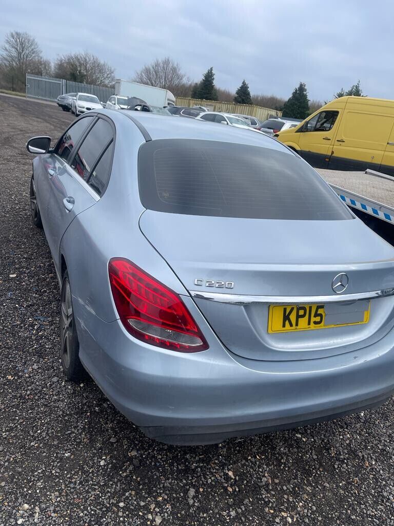 MERCEDES C CLASS W205 2015-2019 BREAKING COMPLETE FRONT BUMPER/HEADLIGHTS