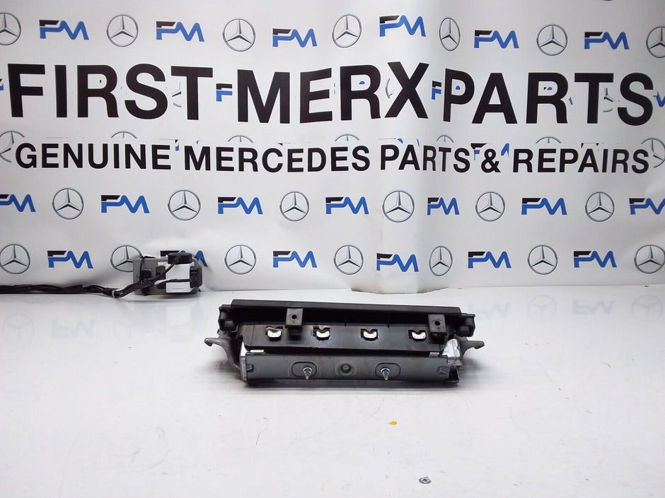 MITSUBISHI OUTLANDER MK3 KNEE AIR SRS BAG RIGHT DRIVER SIDE 7030A-31753 FM00312