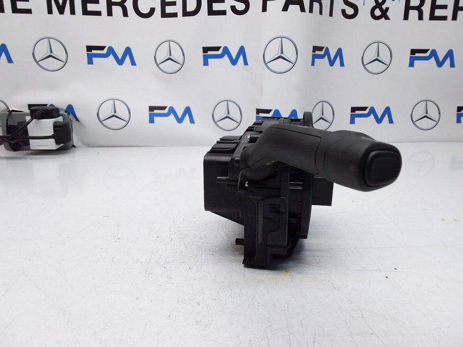 Mercedes  A-CLASS W177 INDICATOR/WIPER GEAR SELECT + SQUIB 10139371 2020 FM00531