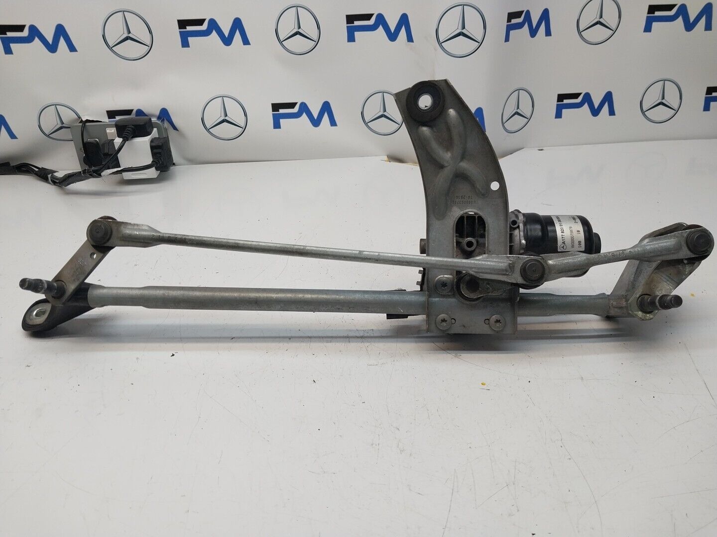 MERCEDES-BENZ A CLASS W177  FRONT WIPER MOTOR WITH LINKAGE A1779064801 FM00242