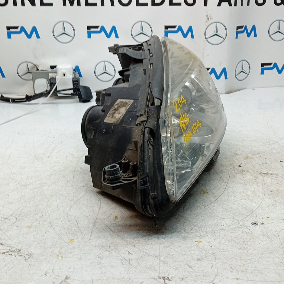 MERCEDES BENZ C-CLASS W204 PASSENGER SIDE NS HEADLIGHT 2012 A2048208561 FMH194