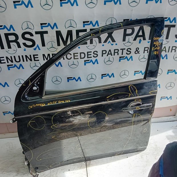 MITSUBISH OUTLANDER MK3 PASSENGER FRONT DOOR NSF BLACK 2013 COMPLETE FMD187