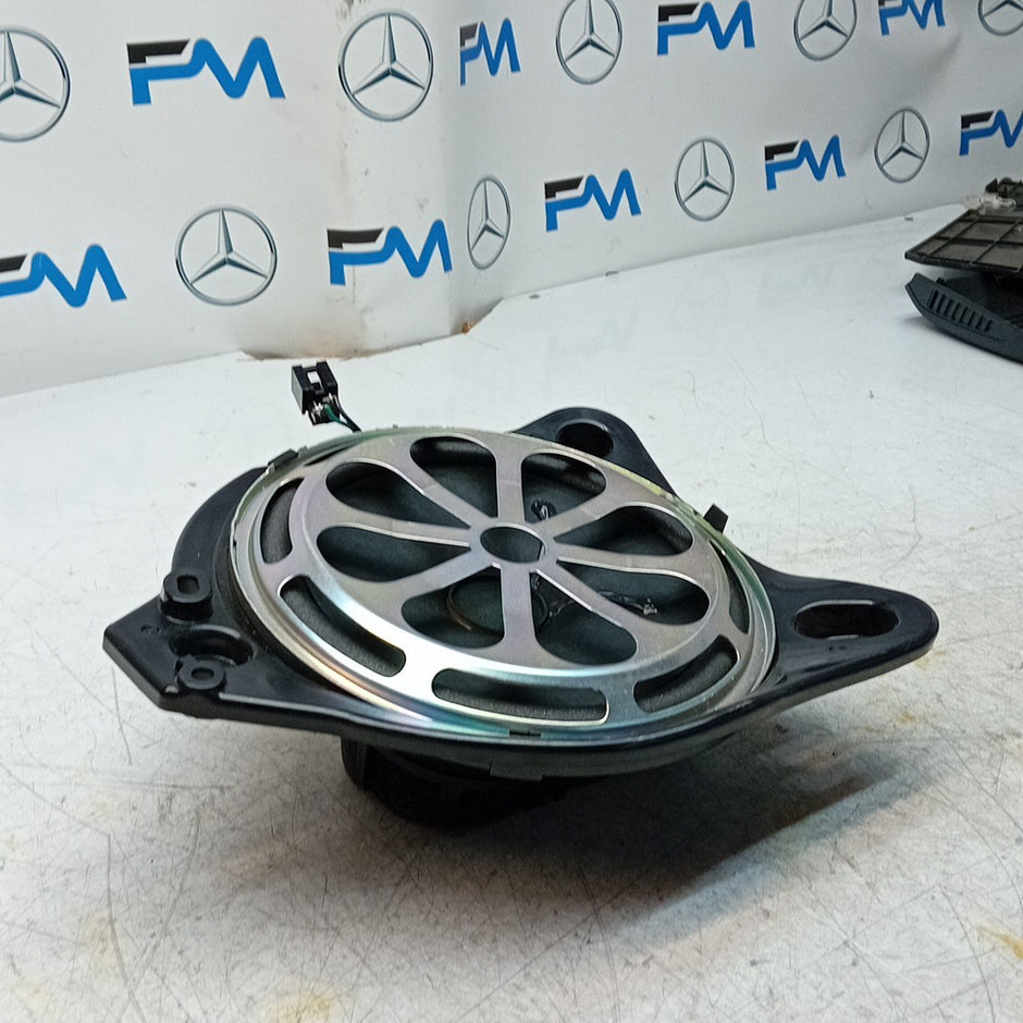 MERCEDES C CLASS W205 BURMESTER SUBWOOFER SPEAKER 2018 AMG A2058201402 FM001569