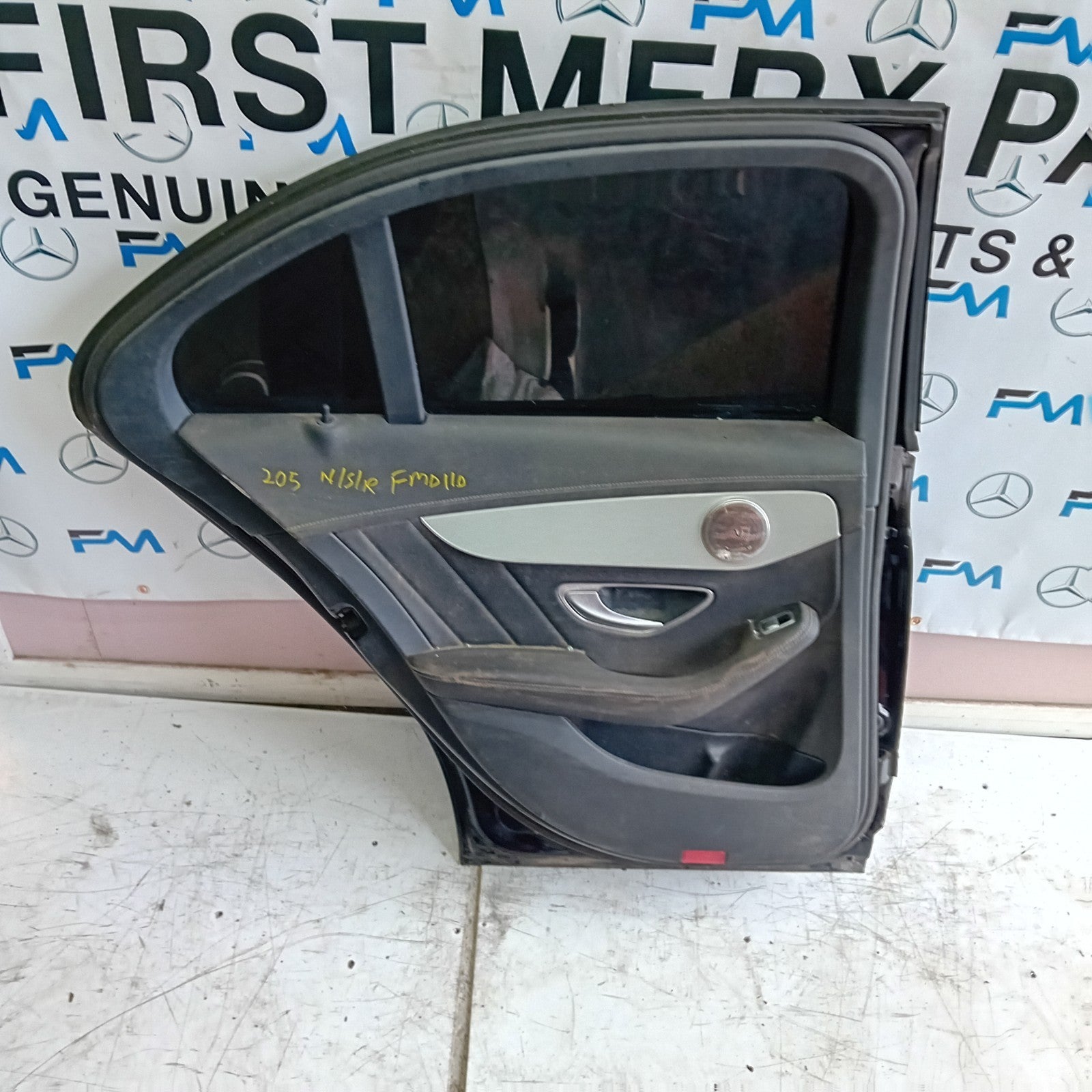 MERCEDES BENZ  C-CLASS W2O5 PASSENGER SIDE REAR DOOR N/S/R COMPLETE BLACK FMD110