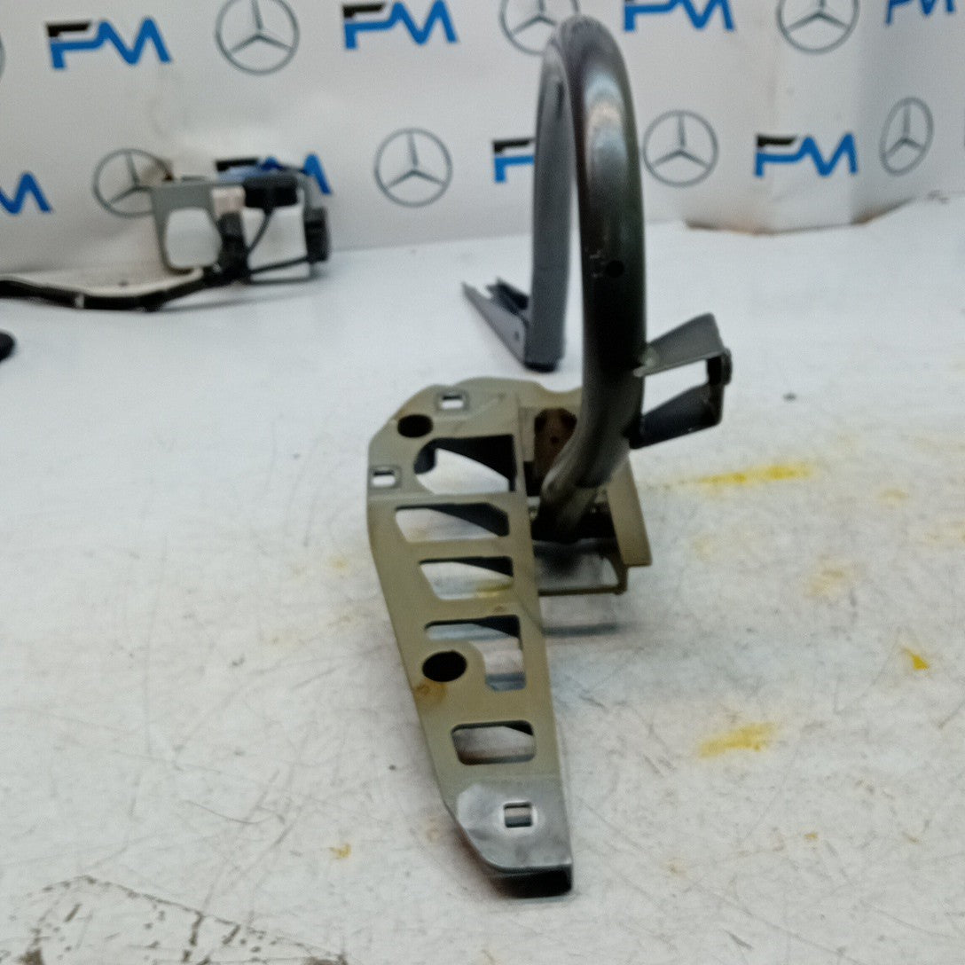 MERCEDES BENZ E-CLASS W213 TAILGATE DRIVER SIDE OS HINGES A2137500428 FM001323