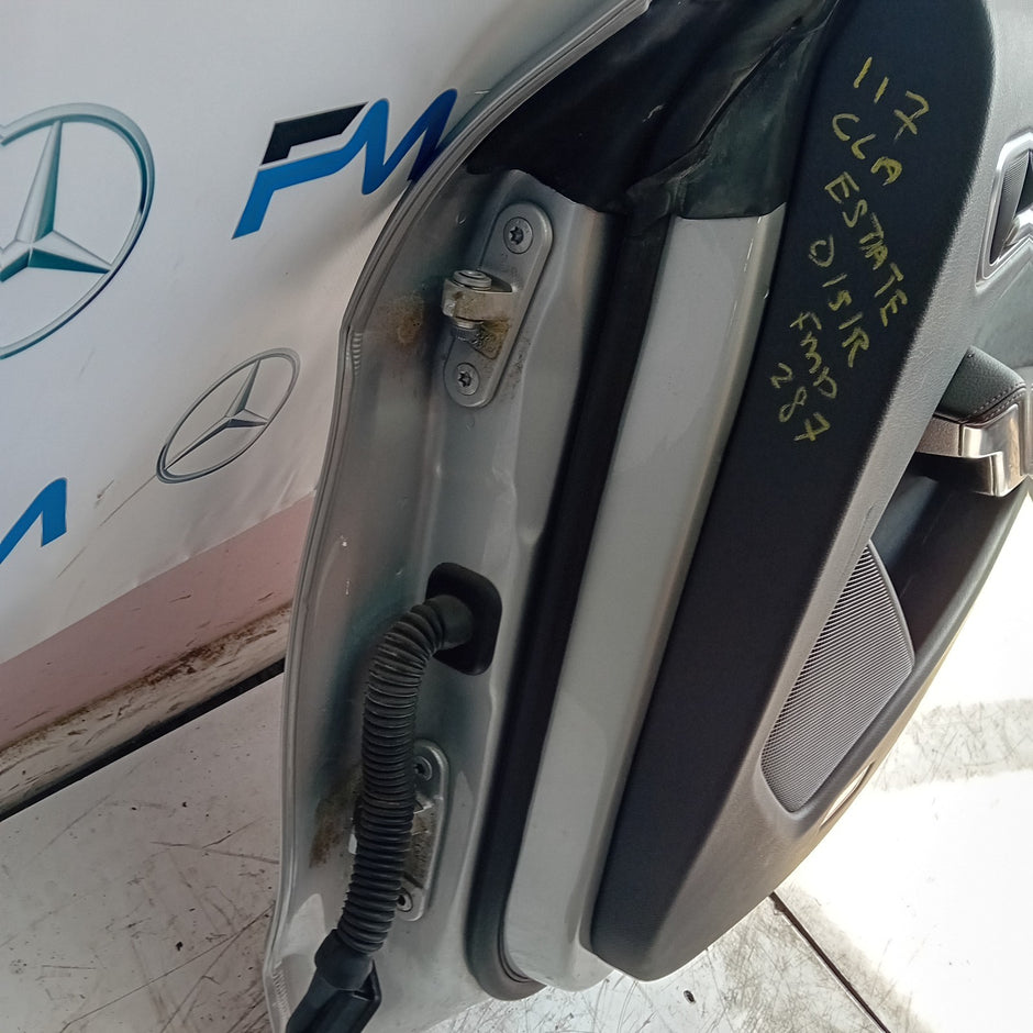 MEECEDES CLA W117 ESTATE PASSENGER REAR DOOR NSR 2013-19 SILVER COMPLETE FMD287