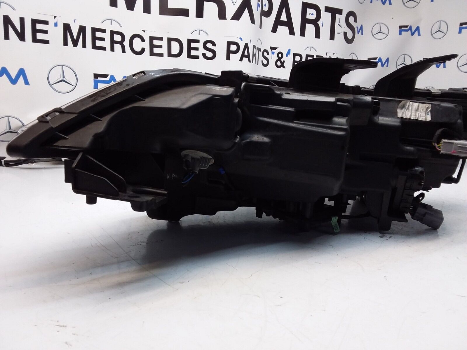 MITSUBISHI OUTLANDER MK3 2018 HEADLIGHT DRIVER SIDE RIGHT R009A Z6UB FMH70