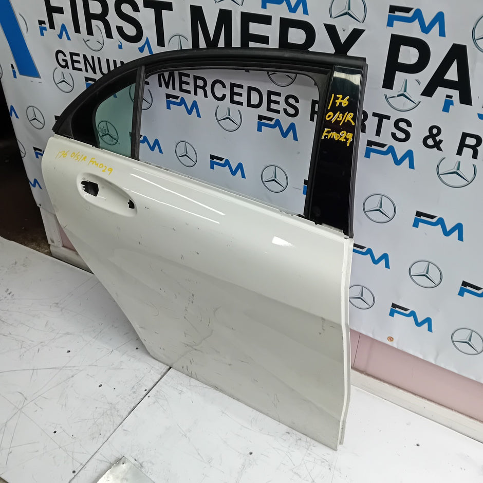 MERCEDES BENZ A-CLASS W176 DRIVER SIDE REAR DOOR O/S/R INCOMPLETE WHITE FMD29 