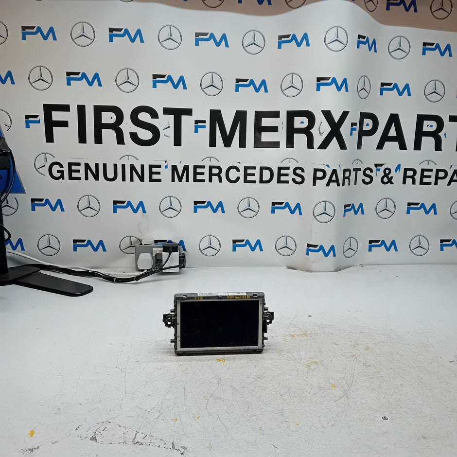 MERCEDES BENZ E-CLASS W212 SAT NAV DISPLAY SCREEN A2129007928 FM001210