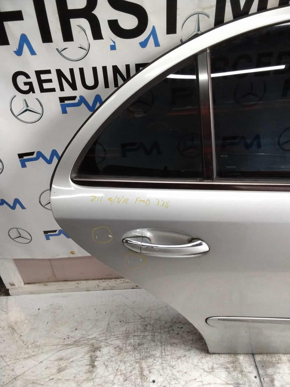 MERCEDES E-CLASS W211 SLN DRIVER REAR DOOR OSR SILVER 2003-09 COMPLETE FMD338