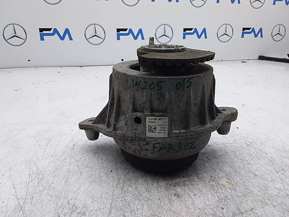 MERCEDES BENZ  C-CLASS  W205  ENGINE MOUNT RIGHT OS A2052406717 FMR362