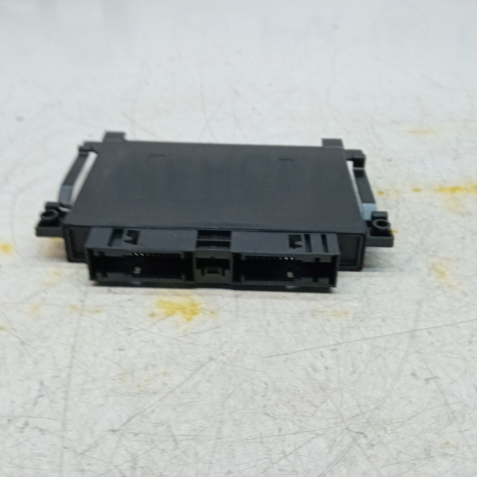 MERCEDES E-CLASS W213 PARKING BRAKE CONTROL MODULE 2016 A2139006227 FM001334