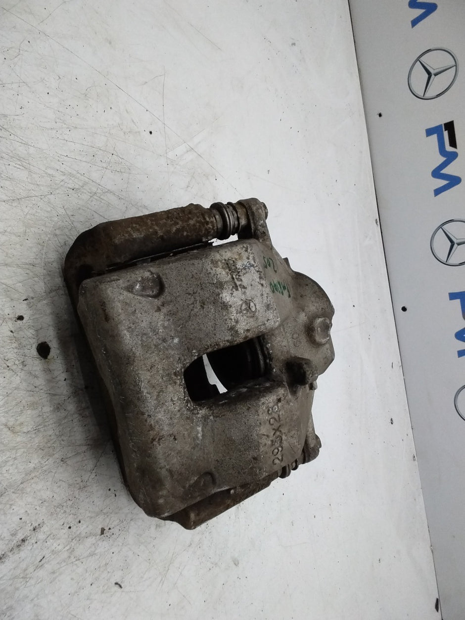 MERCEDES  C-CLASS W205 BRAKE CALIPER FRON LEFT PASSENGER SIDE  FMR140