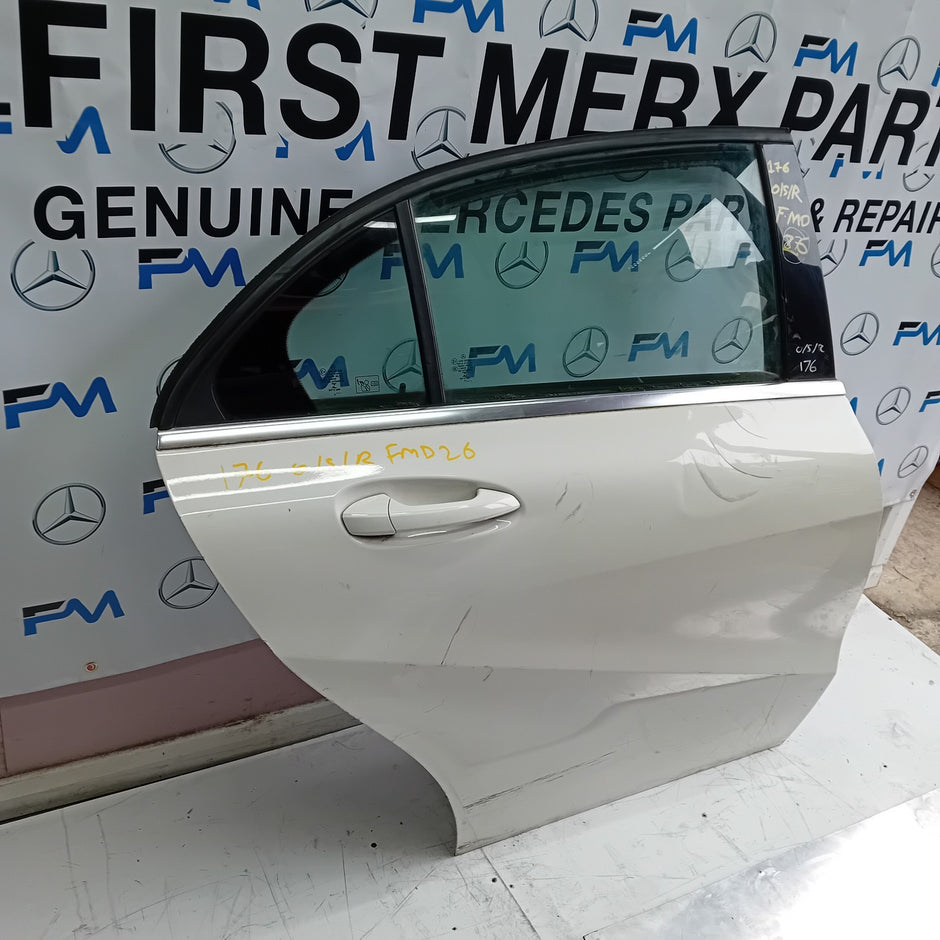 MERCEDES BENZ A-CLASS W176 DRIVER REAR DOOR (OFF SIDE REAR) WHITE FMD26