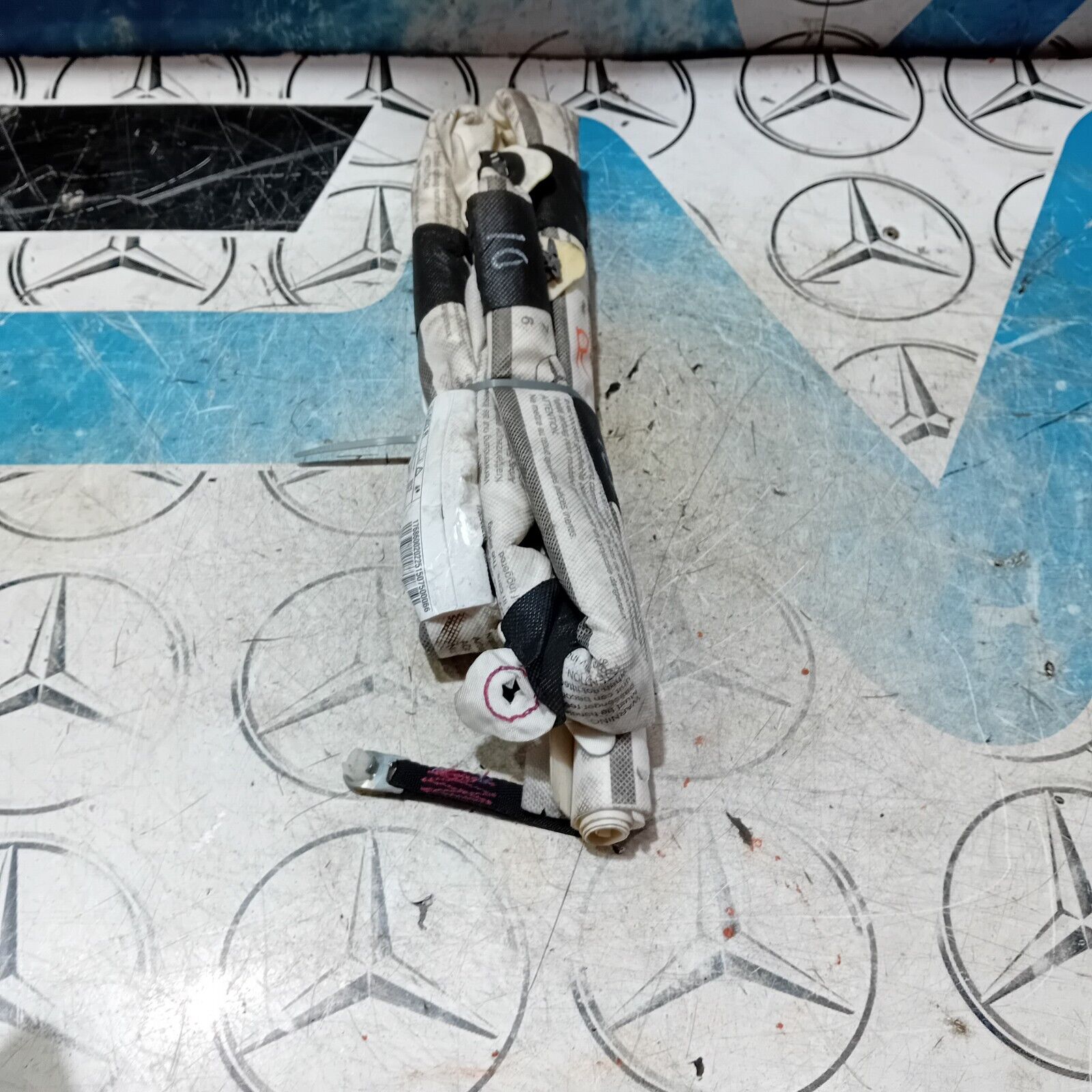 MERCEDES A CLASS ROOF AIRBAG RIGHT SIDE A1768600202 W176 A200 ROOF AIRBAG 2016
