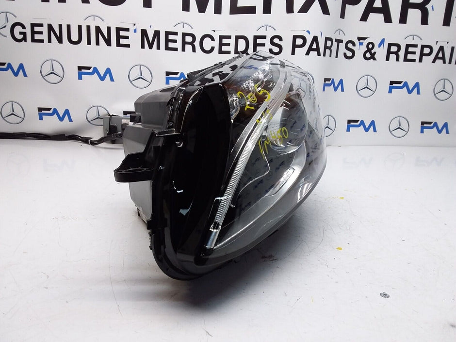 2018 MERCEDES C-CLASS W205 N/S PASSENGER HEADLIGHT A2059062504 FMH50 LED HIGH  