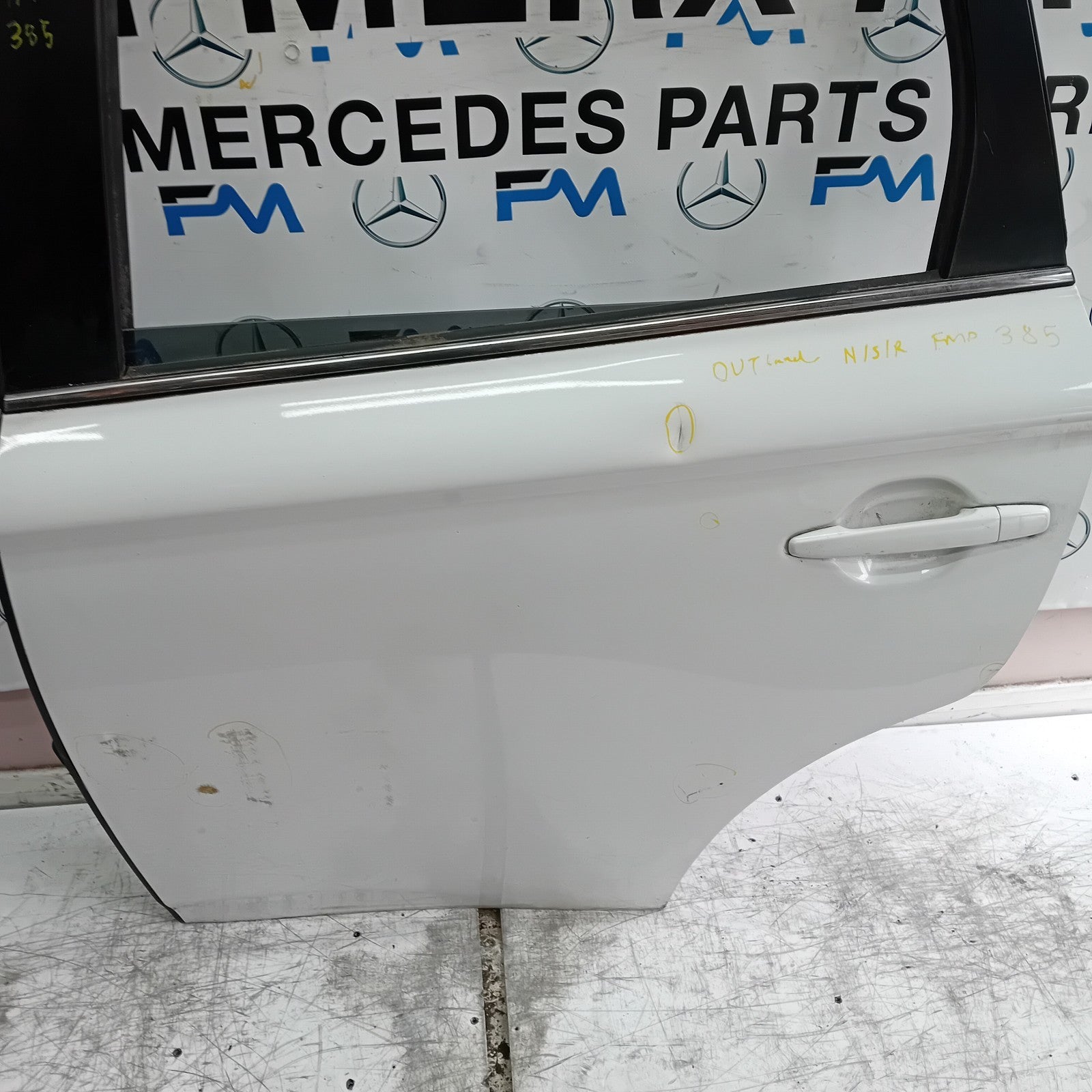 MITSUBISHI OUTLANDER MK3 PASSENGER REAR DOOR NSR WHITE 2013 COMPLETE FMD385