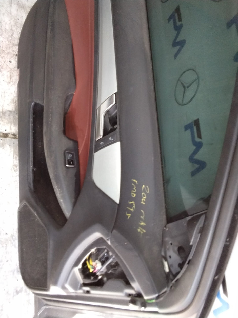 MERCEDES BENZ C-CLS W204 SLN PASSENGER FRONT DOOR NSF SILVER 2008-14  FMD595