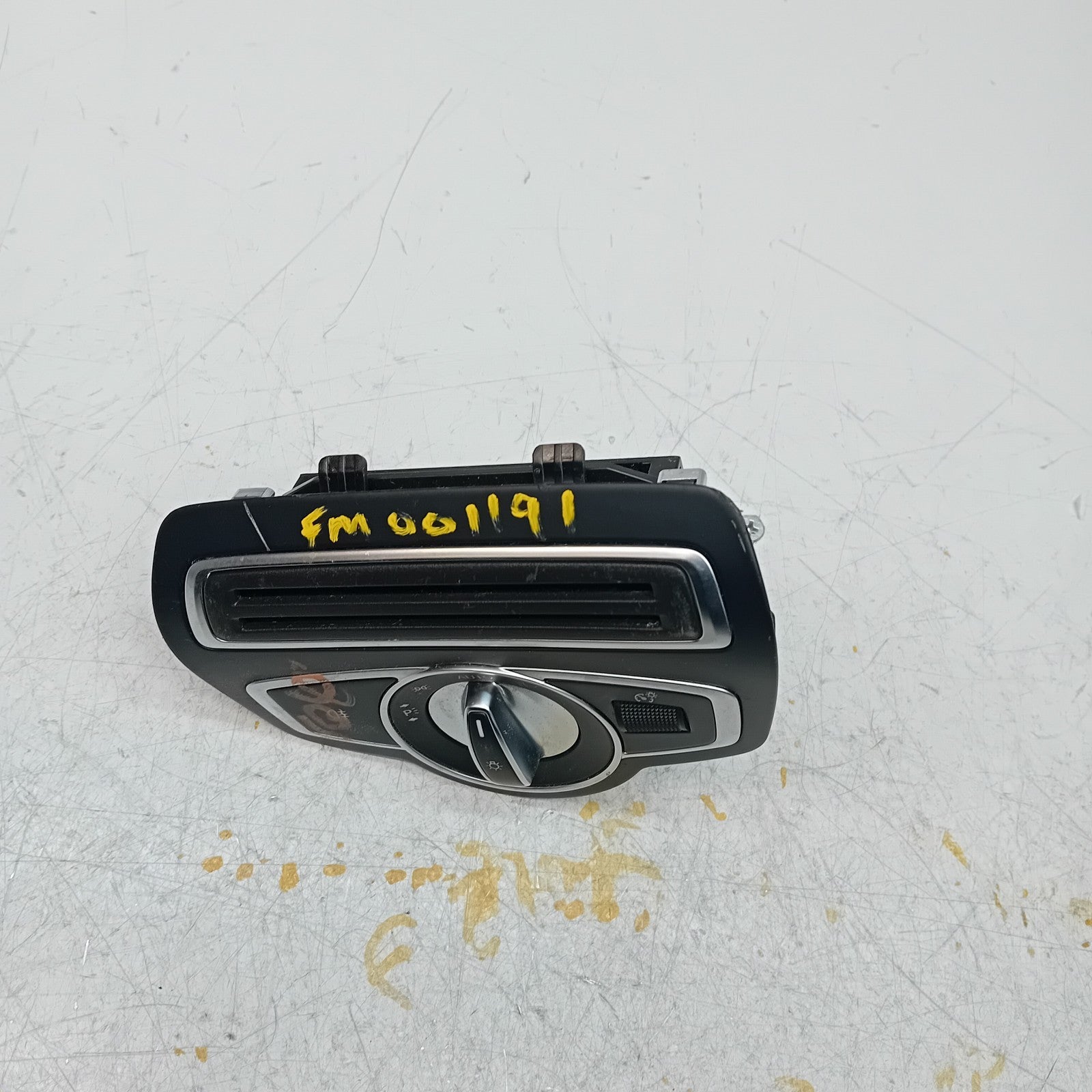 MERCEDES C-CLASS W205 HEADLIGHT CONTROL SWITCH 2014 A2059051891 FM001191