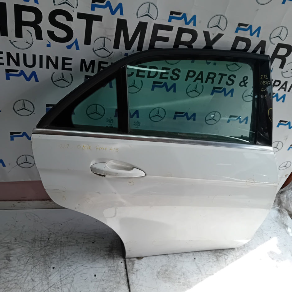 MERCEDES BENZ E-CLASS W212 DRIVER REAR DOOR OSR WHITE 2009-16 COMPLETE FMD215