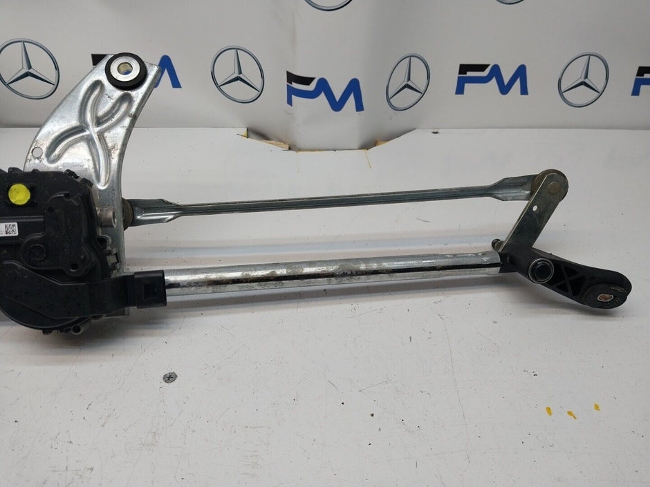 MERCEDES-BENZ A CLASS W177  FRONT WIPER MOTOR WITH LINKAGE A1779064801 FM00246