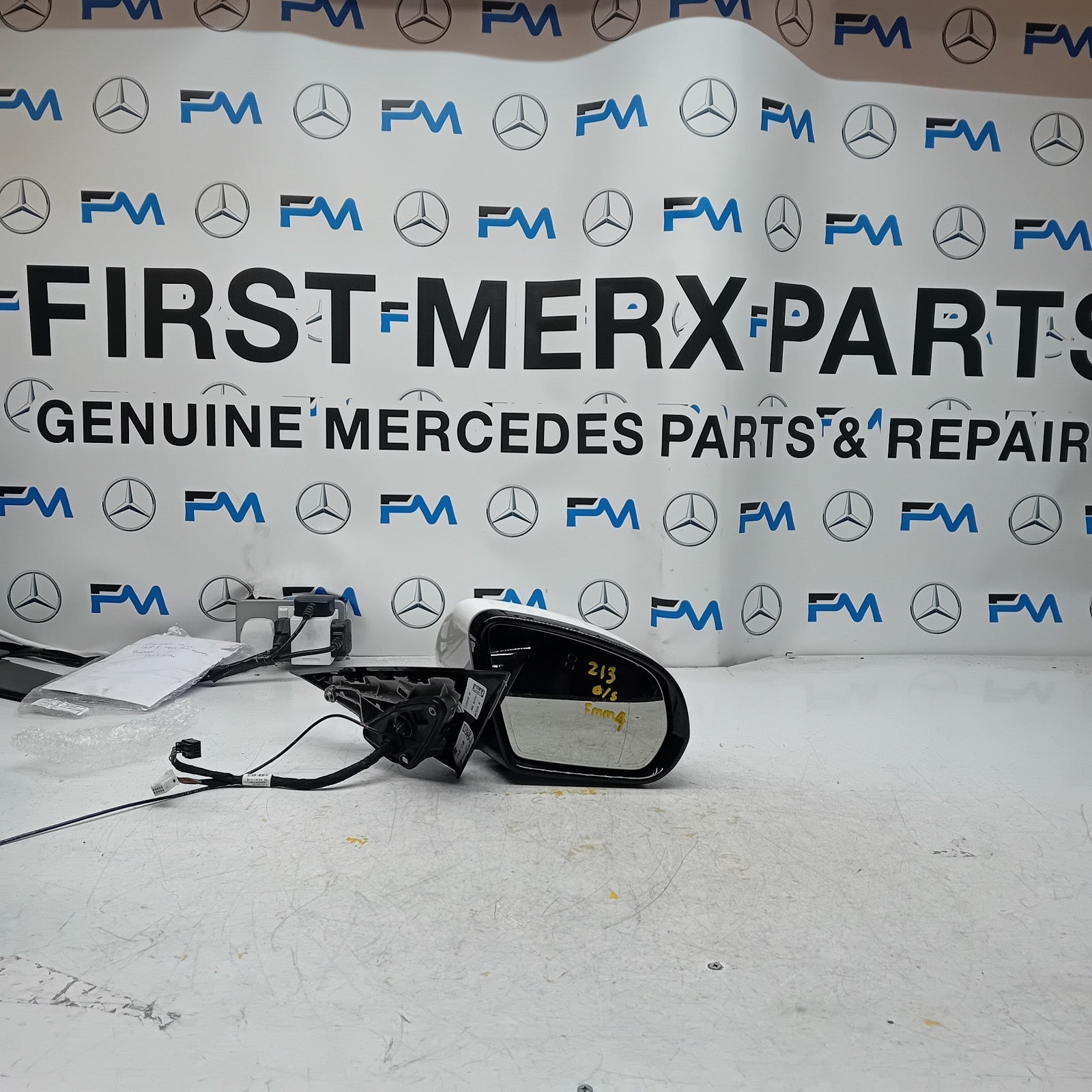 MERCEDES E-CLASS 2016 On W213 DRIVER SIDE WING MIRROR A2138102800 WHITE FMM4