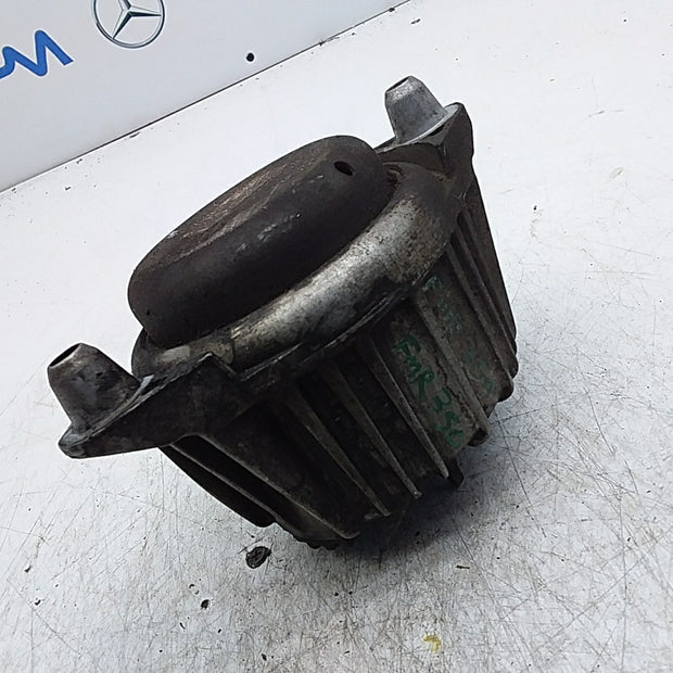 MERCEDES BENZ  E-CLASS  W212  ENGINE MOUNT LEFT NS A2122404117 FMR350