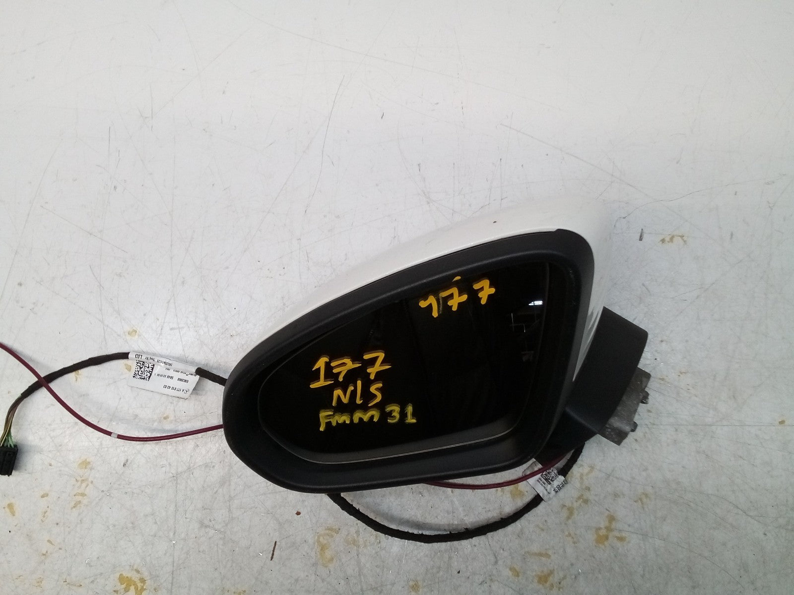 MERCEDES A-CLASS  W177 PASSENGER SIDE WING MIRROR A1778104303 WHITE FMM31