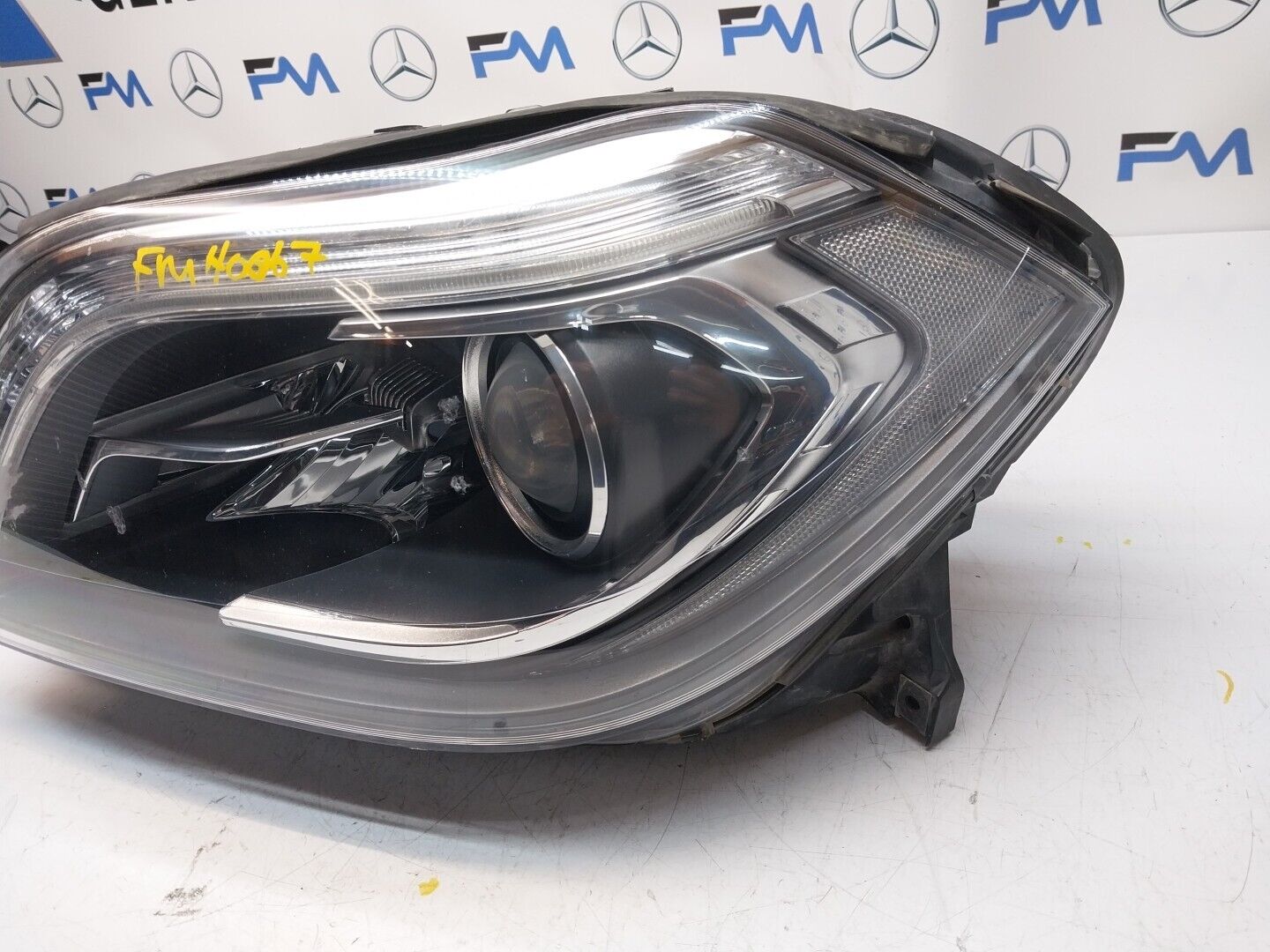 GENUINE USED MERCEDES GL  Passengers Left Front Headlight A1668202761 FMH0067