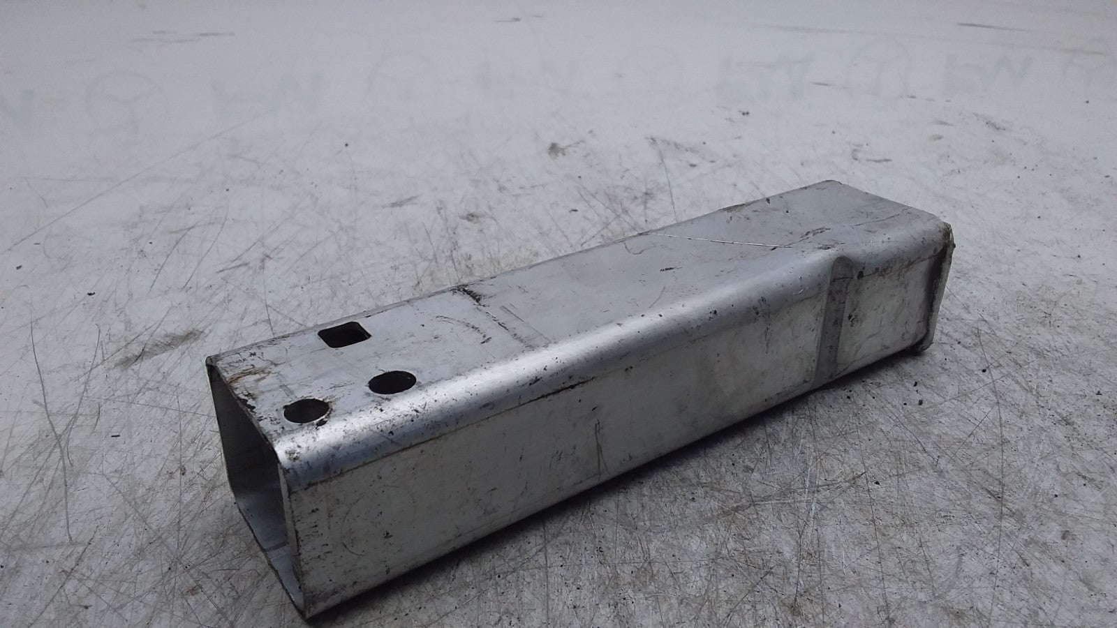 MERCEDES C-CLASS  FRONT LOWER REINFORCEMENT CRASH ABSORBER A2056203701  FMR397
