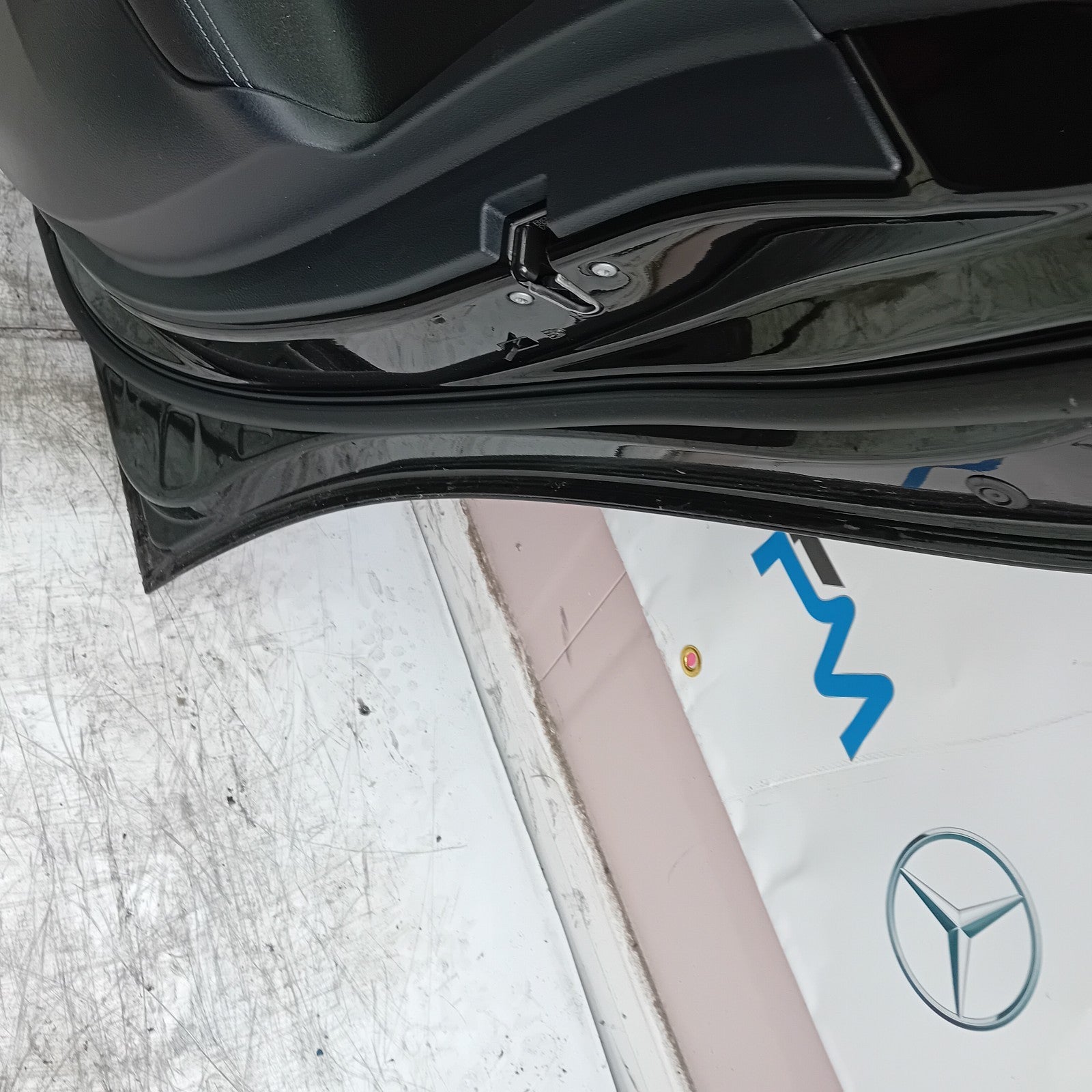 MERCEDES A-CLASS W177 SLN DRIVER REAR DOOR OSR BLACK 2018 ON COMPLETE FMD262