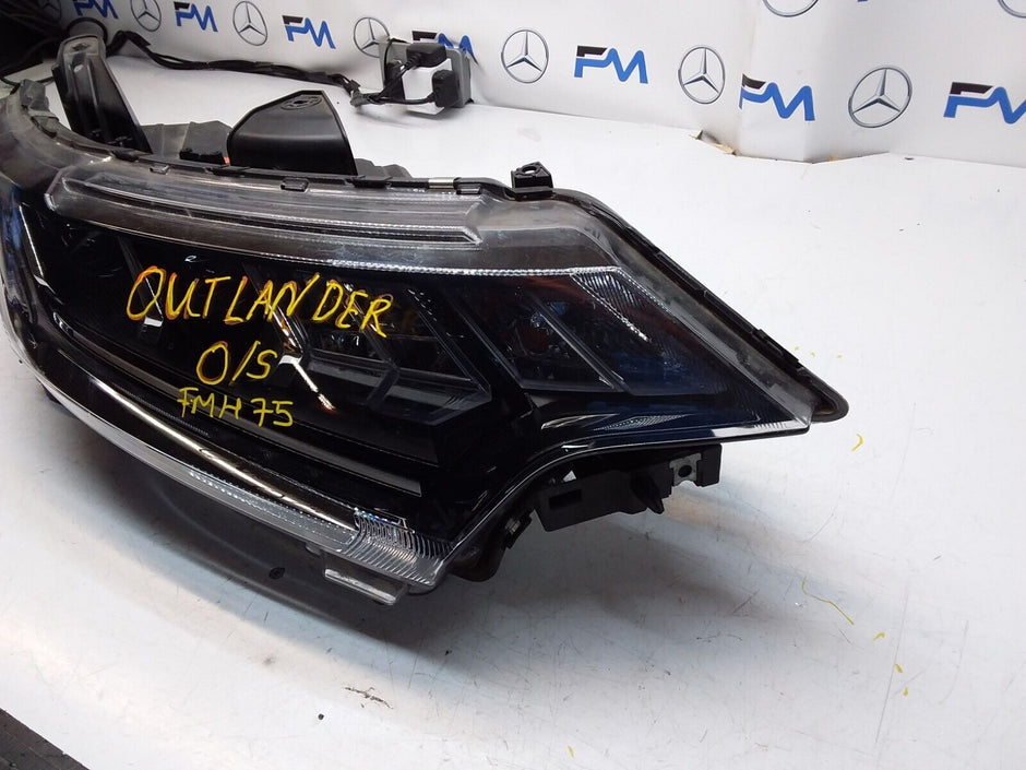 MITSUBISHI OUTLANDER MK3 2015 HEADLIGHT DRIVER SIDE RIGHT R0094N ZDF3 FMH75