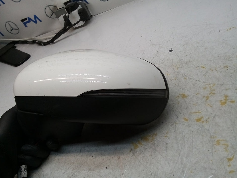 MERCEDES A-CLASS  W177 PASSENGER SIDE WING MIRROR A1778104303 WHITE FMM31