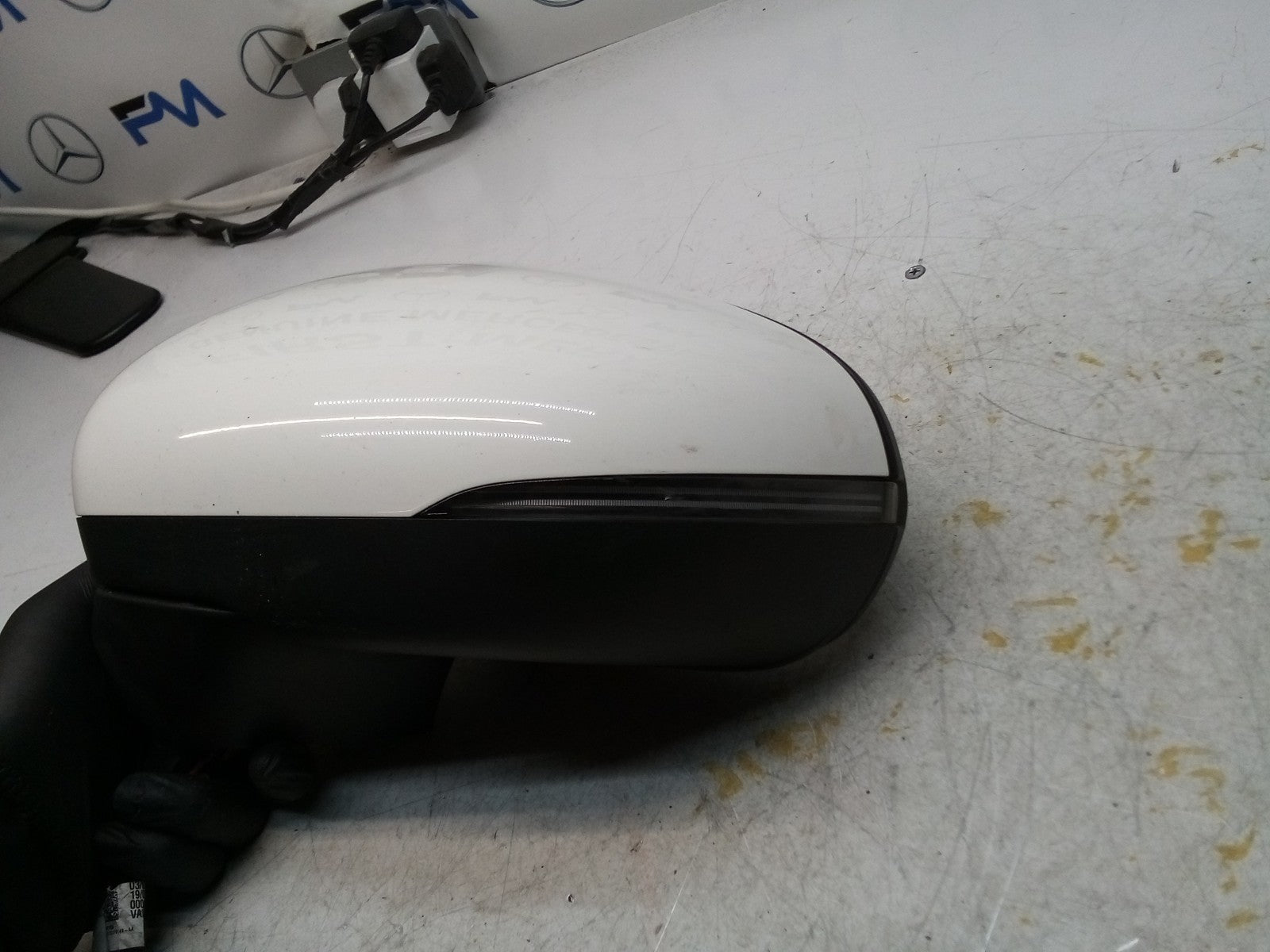MERCEDES A-CLASS  W177 PASSENGER SIDE WING MIRROR A1778104303 WHITE FMM31