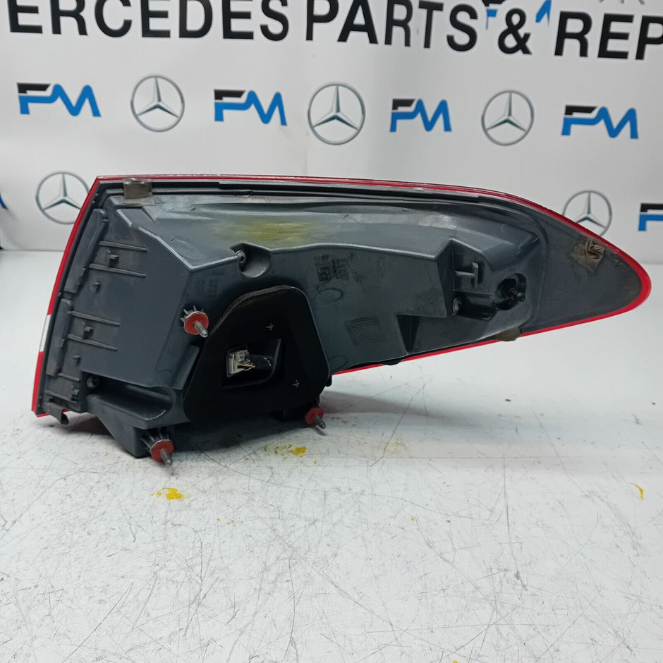 MERCEDES C-CLASS W205 COUPE 2014 REAR PASSENGER N/S TAIL LIGHT A2059065100 FMT44
