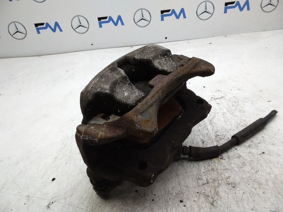 MERCEDES  C-CLASS W205 BRAKE CALIPER FRONT RIGHT  SIDE  FMR146 A2054210001