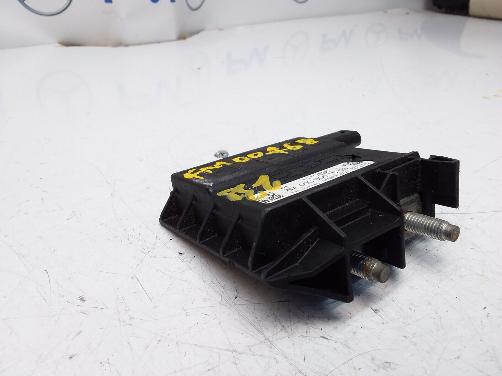 MERCEDES  C E CLASS W205 W213 NEGATIVE BATTERY CLAM TERMINAL A0009061505 FM00468