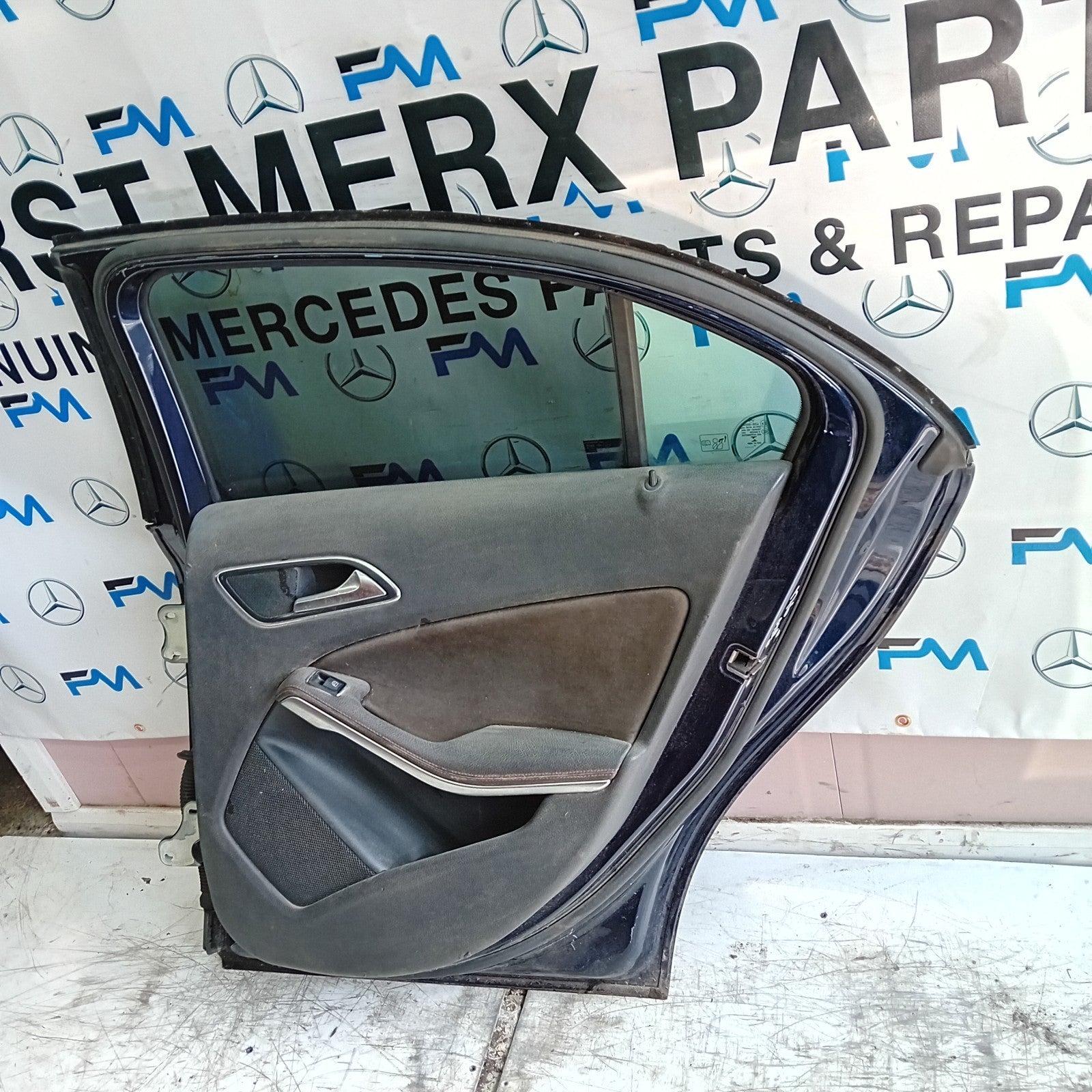 MERCEDES BENZ A-CLASS W176 DRIVER REAR DOOR OSR BLUE 2012-18 COMPLETE FMD370