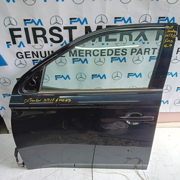 MITSUBISHI OUTLANDER  PASSENGER SIDE FRONT DOOR N/S/F COMPLETE BLACK FMD47
