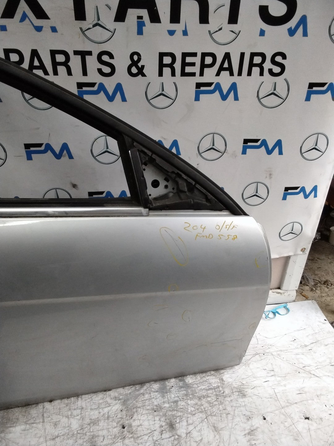 MERCEDES C-CLASS W204 SLN DRIVER FRONT DOOR OSF SILVER 2008-14 COMPLETE FMD558