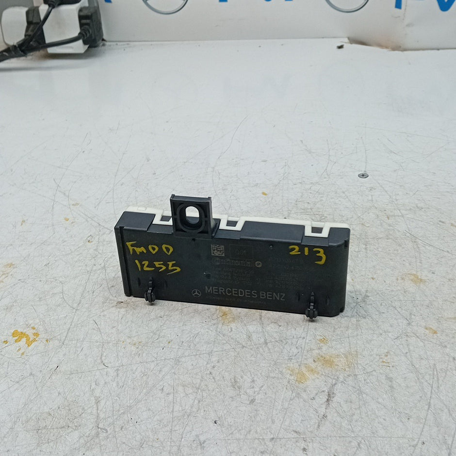 MERCEDES E-CLASS TAILGATE CONTROL MODULE W213 A2139004711 2016 ON FM001255