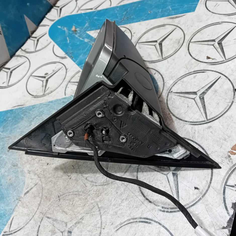 2008 MERCEDES C CLASS W204 DRIVER SIDE ELECTRIC WING MIRROR A2048106016