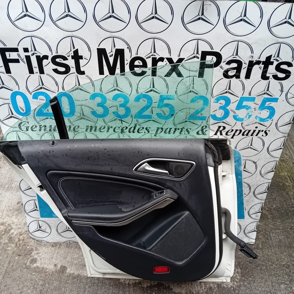 MERCEDES BENZ CLA  W117  DRIVER SIDE REAR DOOR ( OFF SIDE REAR )