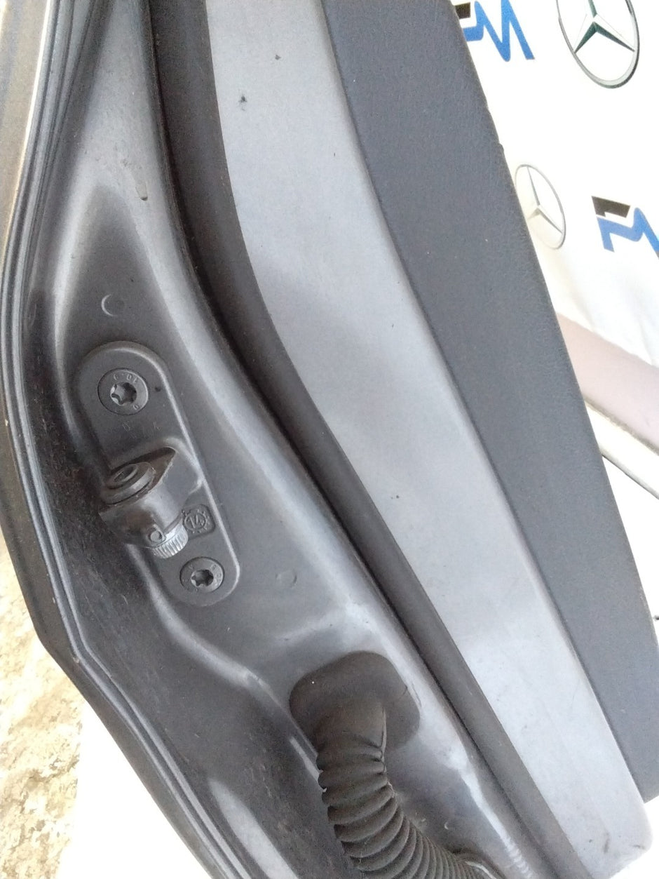 MERCEDES BENZ A-CLASS W176 DRIVER SIDE REAR DOOR O/S/R COMPLETE GREY FMD66 