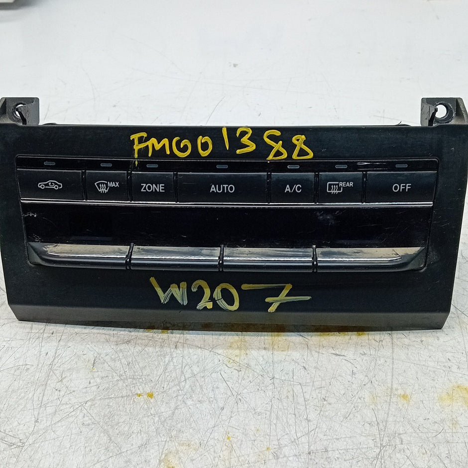 MERCEDES E CLASS W207 W212 CLIMATE CONTROL PANEL A2129008608 2016 FM001388