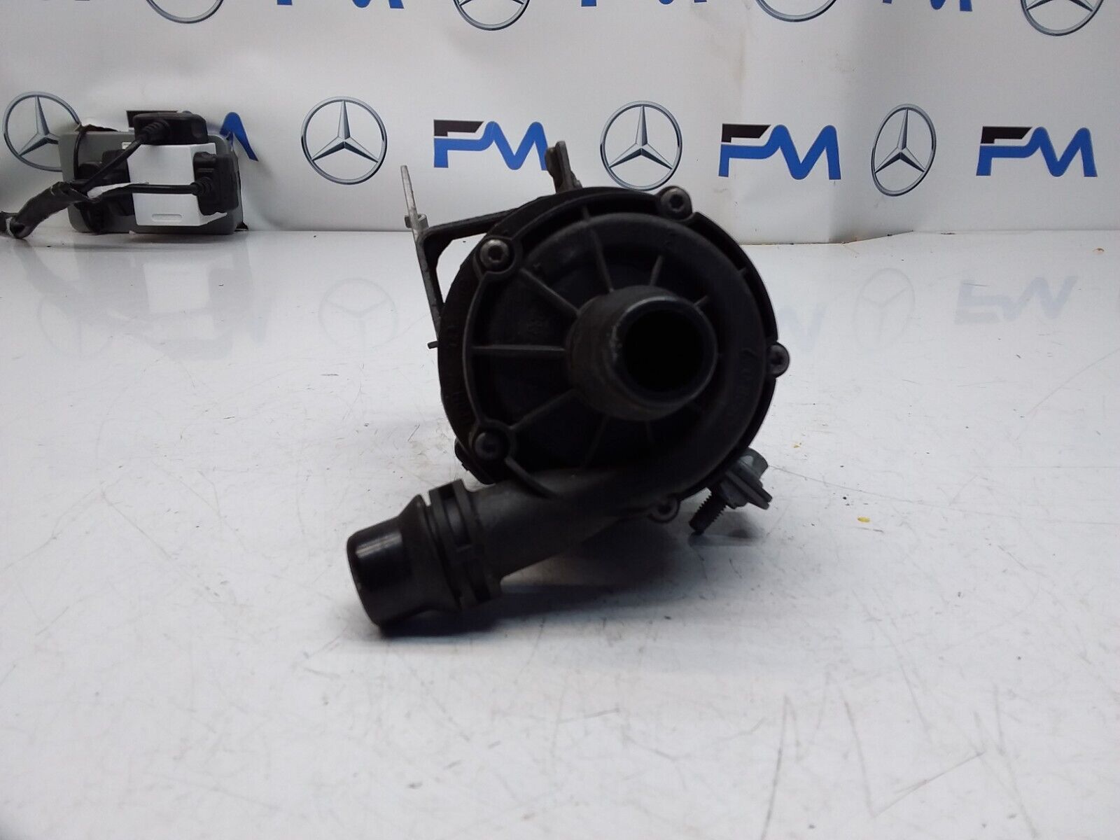 MERCEDES C-CLASS W205 ELECTRIC COOLER WATER PUMP A2055013020 FM00406