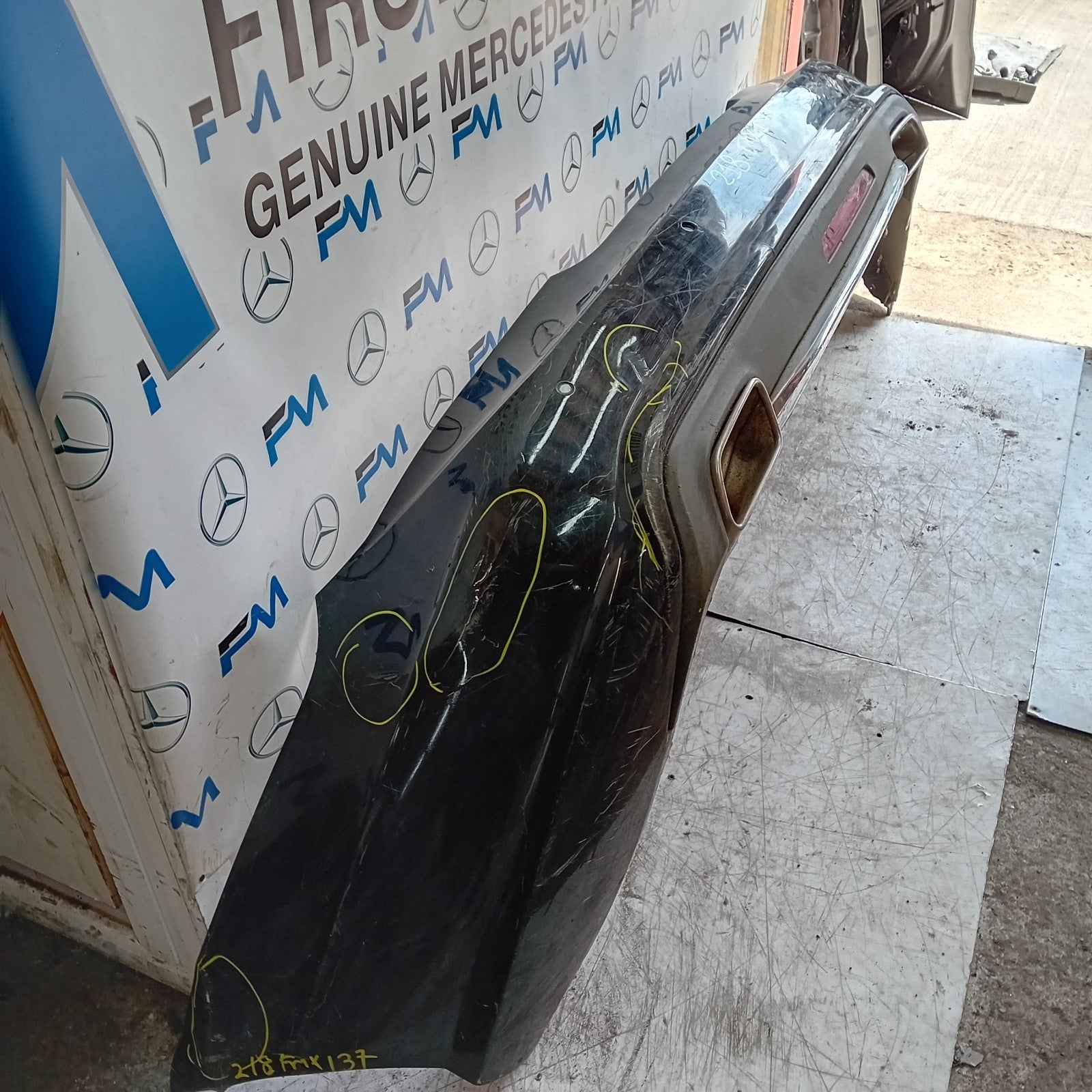 MERCEDES CLS COUPE W218 REAR BUMPER SPORT BLACK 2014 A2188851725 COMPLETE FMX137