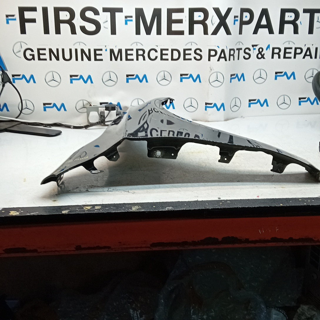 MERCEDES BENZ   A-CLASS W176 OS RIGHT DRIVER SIDE WINGS A1768810201 FMW34